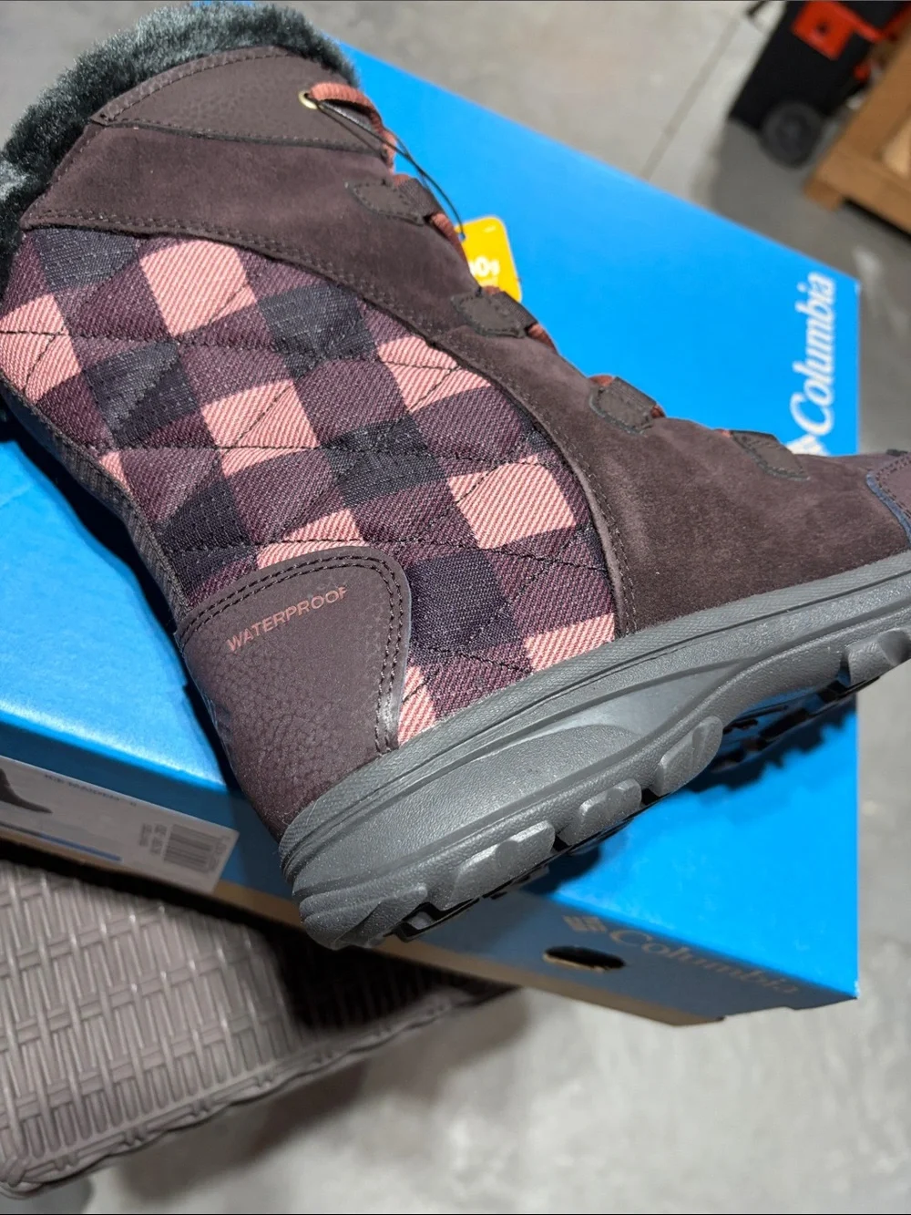 Columbia Women's Pink and Brown Quilted Ice Maiden II